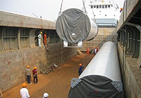 Handling of Large-Sized Cargo [Image-1]