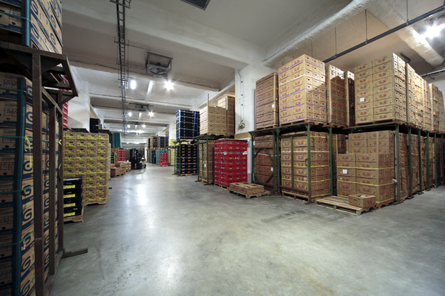 Fixed-Temperature Warehouse