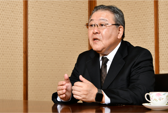 Yoshihiro Fukai, President & Representative Director